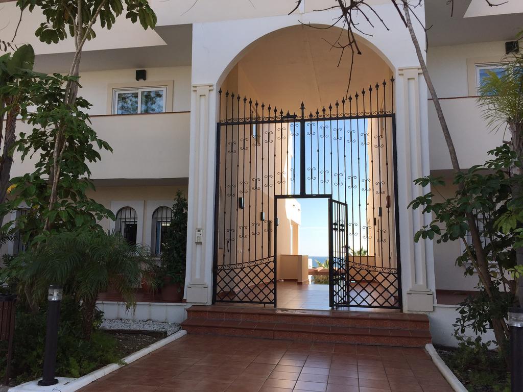 Sinfonia Del Mar Apartment Estepona Exterior foto